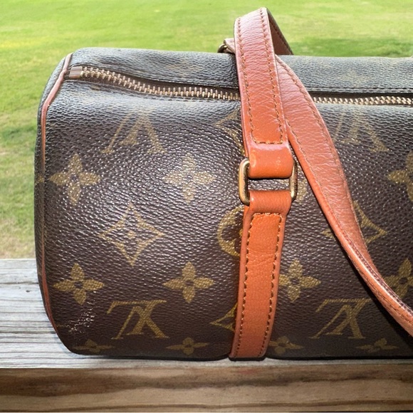 Authentic Louis Vuitton bag - Picture 4 of 10